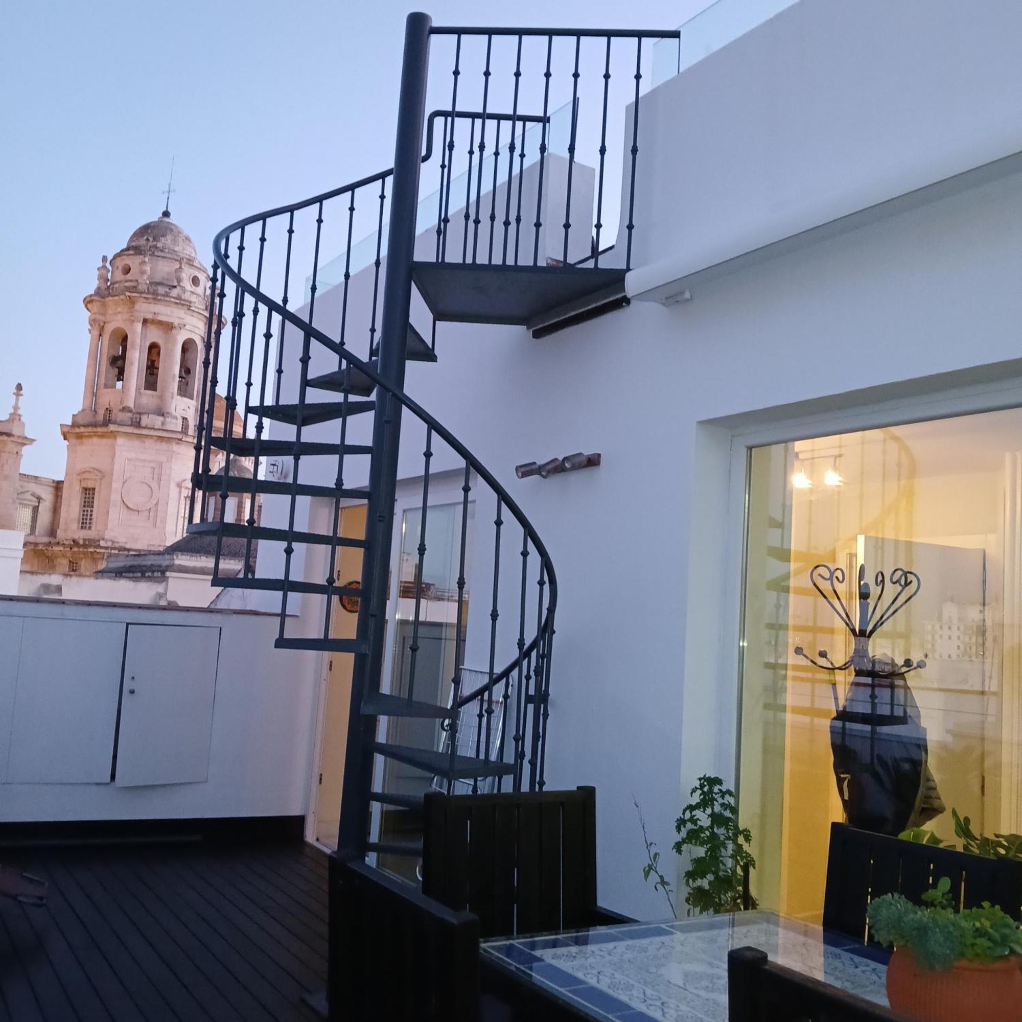 Ferienwohnung ***** Attic With Impressive Views And Jacuzzi Cádiz Exterior foto